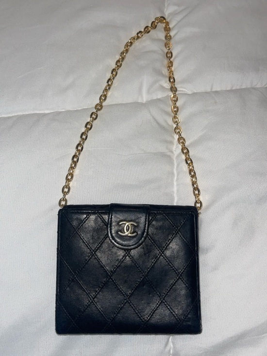 CHANEL Black Quilted Leather Wallet with Gold Chain - Picture 2 of 16